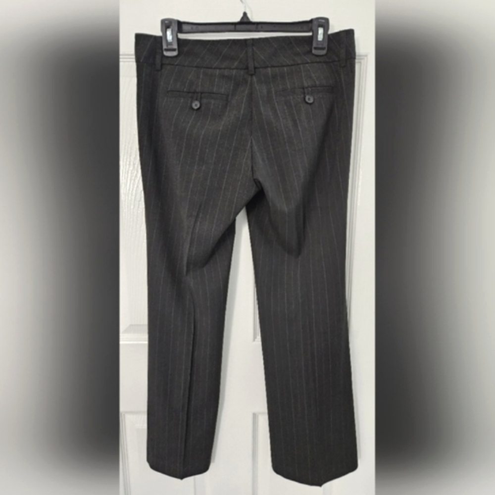 NEW YORK & CO FLARE LEG PANTS SZ 6 PETITE GRAY - Picture 2 of 8
